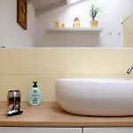 Residenza La Fonte * לאבנו-מומבלו